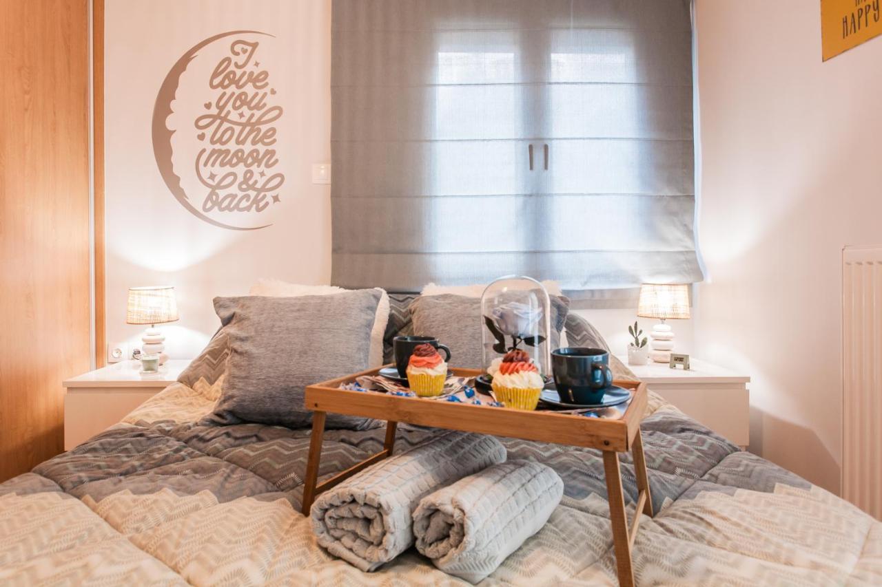 Luxury Seaside Apartment Next To Starbucks Opossite The Beach Park Of Flisvos Atina Dış mekan fotoğraf