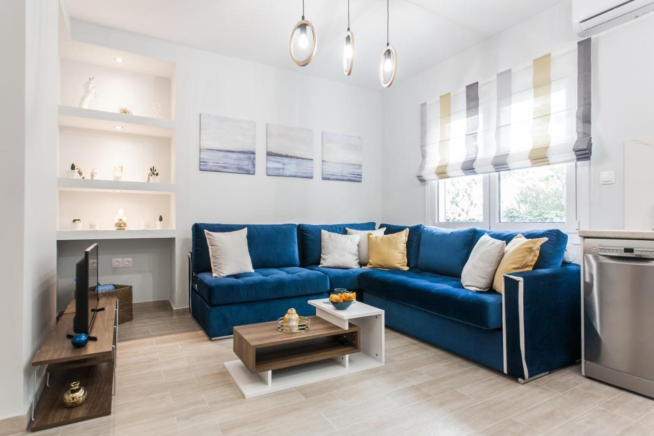 Luxury Seaside Apartment Next To Starbucks Opossite The Beach Park Of Flisvos Atina Dış mekan fotoğraf