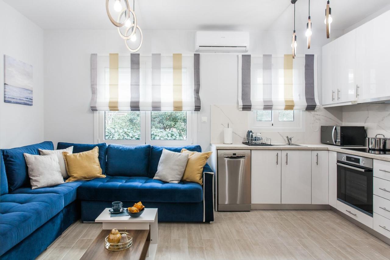 Luxury Seaside Apartment Next To Starbucks Opossite The Beach Park Of Flisvos Atina Dış mekan fotoğraf